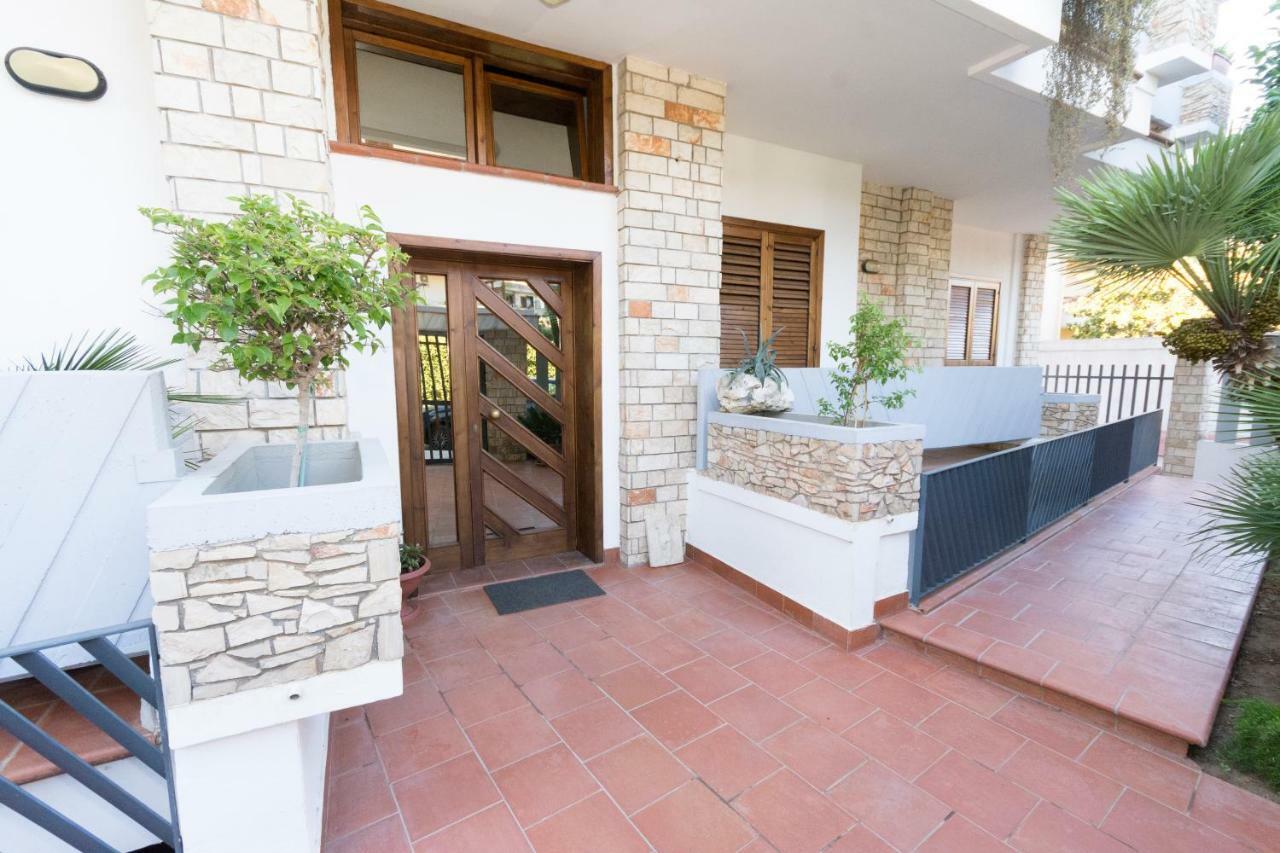 Appartamento Casa Fedora Lecce Esterno foto