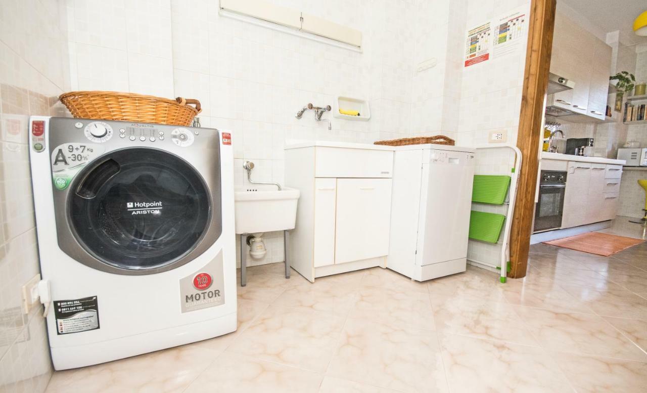 Appartamento Casa Fedora Lecce Esterno foto